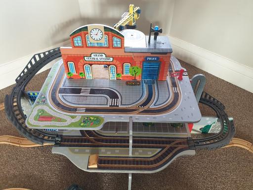 Buy & Sell West Midlands Birmingham - Photos for Toy train mutli story station track