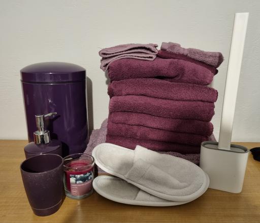 Buy & Sell Greater Manchester Tameside - Photos for Bathroom set Purple