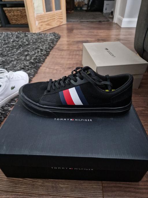 Buy & Sell Gloucestershire Stroud - Photos for Tommy Hilfiger trainers