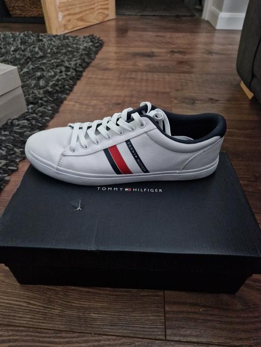 Buy & Sell Gloucestershire Stroud - Photos for Tommy Hilfiger trainers