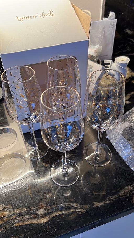 Buy & Sell Essex Basildon - Photos for BNIB - 4 Debenhams Holiday Wine Glasses