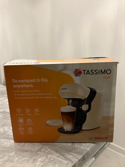 Buy & Sell Essex Thurrock - Essex - Photos for Tassimo Bosch style pod coffee machine cream