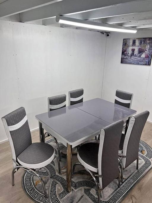 Buy & Sell Brent East Lane Business Park - Brent - Photos for Brand new Extendable Dining table With chairs
