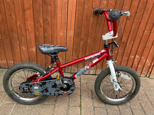 Buy & Sell Surrey Mole Valley - Photos for Bikes kids bike