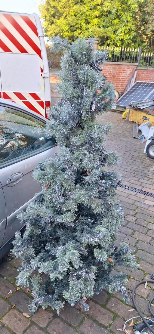 Buy & Sell Hampshire Havant - Photos for 6 Foot Glittery Fake Pine Xmas Tree