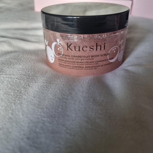 Buy & Sell West Midlands Dudley - Photos for kueshi grapefruit body scrub brand new