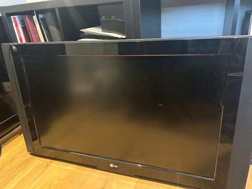 Buy & Sell Buckinghamshire Monks Risborough - Buckinghamshire - Photos for 2 LG TV’s for sale for £1