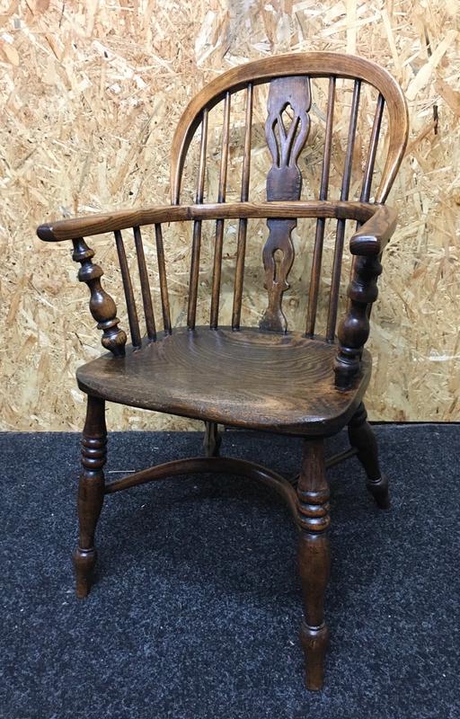 Buy & Sell West Yorkshire Leeds - Photos for Solid oak Windsor chair