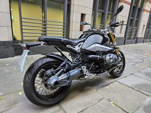 Vehicles East London Old Street - East London - Photos for BMW R nine T 2015 Great condition