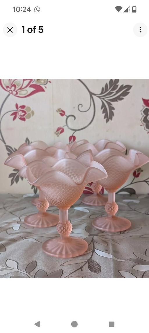 Buy & Sell Kent Maidstone - Photos for Vintage Pedestal Glass Desert Dishes Pink 