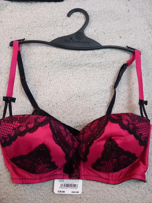 Buy & Sell North London Oakwood - North London - Photos for Plunge Bra Pink/Black Size 34C