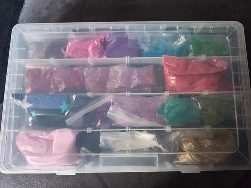 courses West Midlands Solihull - Photos for BAGS OF GLITTER IN STORAGE BOX