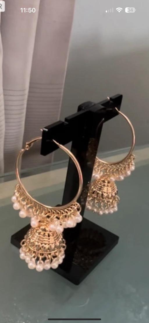 Buy & Sell Warwickshire Nuneaton and Bedworth - Photos for Gold hoop pearls earring