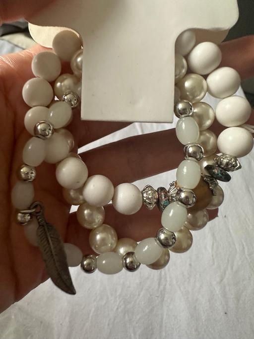 Buy & Sell Warwickshire Nuneaton and Bedworth - Photos for White bracelet