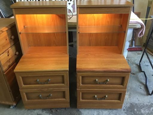 Buy & Sell Surrey Reigate and Banstead - Photos for A PAIR OF PINE BEDSIDE CABINETS WITH LIGHTING