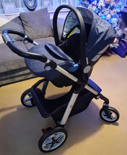 Buy & Sell Kent Medway - Kent - Photos for Silvercross pioneer travel system