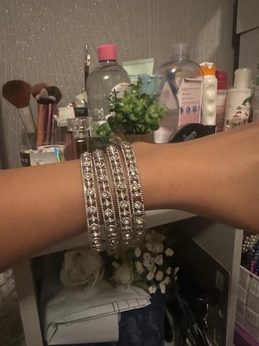 Buy & Sell Warwickshire Nuneaton and Bedworth - Photos for Silver bangles