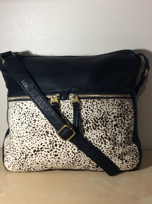 Buy & Sell South West London Streatham - South West London - Photos for Fossil Crossbody Bag