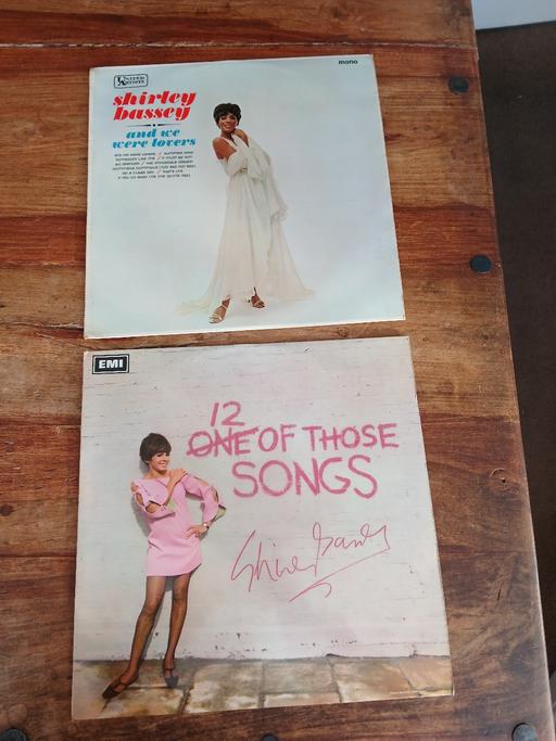 Buy & Sell Greater Manchester Trafford - Photos for 2 x Early release Shirley bassey lps