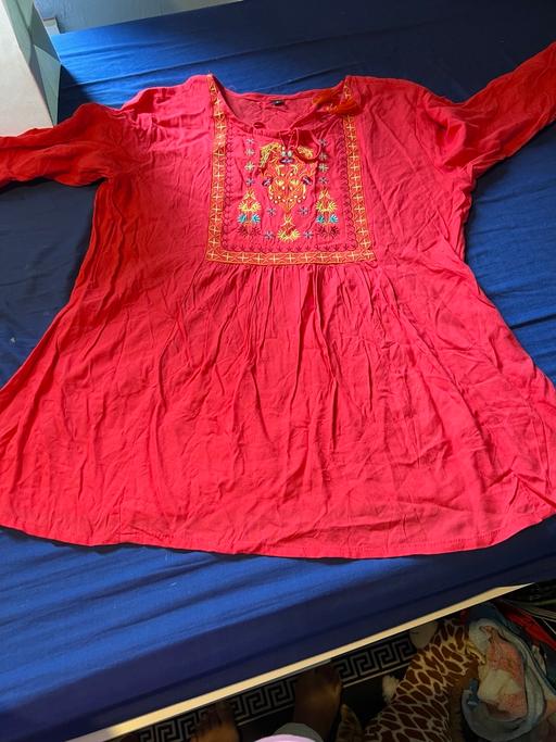 Buy & Sell South East London Croydon - Photos for Fuschia hot pink embroidered kurti top