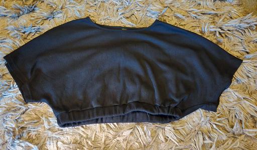 Buy & Sell West Yorkshire Kirklees - Photos for Black Ribbed/Cropped Shein Top - Size Medium