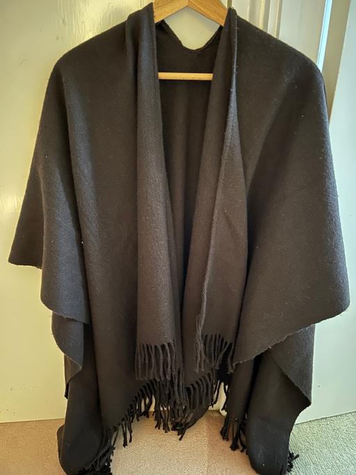 Buy & Sell Hertfordshire Dacorum - Photos for Ladies brown shawl/pashmina