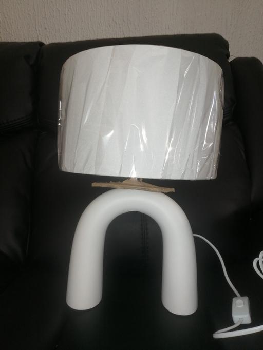 Buy & Sell West Midlands Wolverhampton - Photos for New sculptural white table lamp