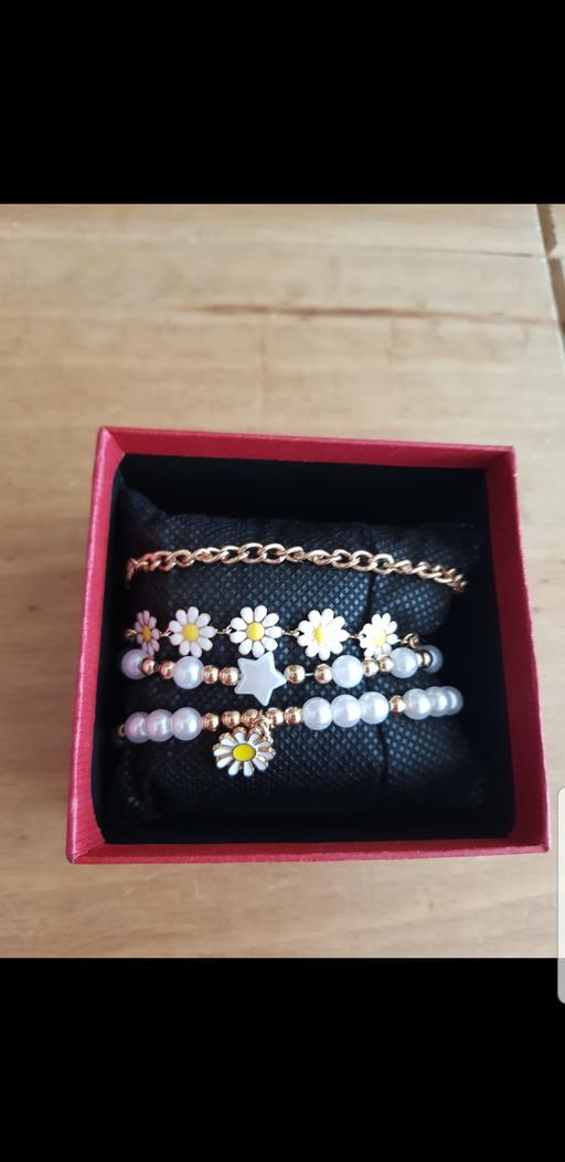 Buy & Sell Lancashire Blackpool - Photos for Daisy bracelets in box x 4 NEW