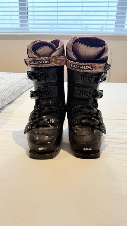 Buy & Sell Warwickshire Rugby - Photos for Salomon Evolution 7.0 Ski Boots - Size 6