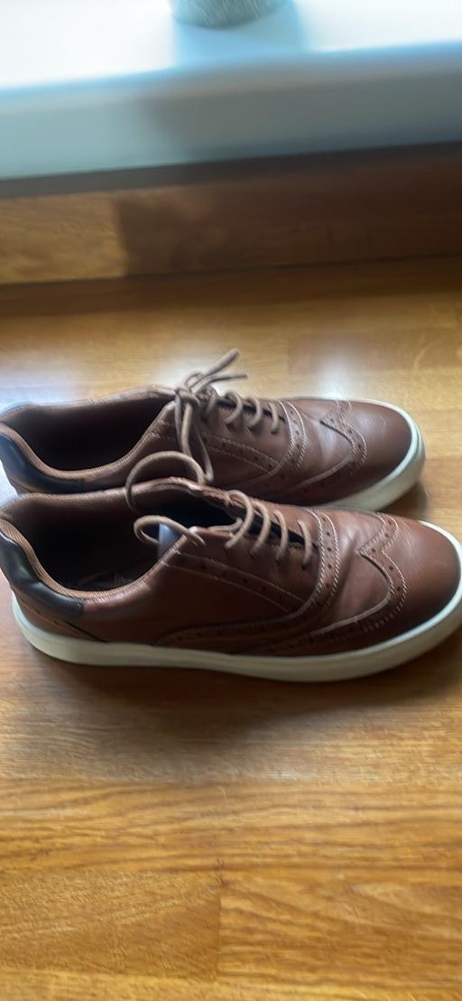 Buy & Sell Staffordshire South Staffordshire - Photos for Boys Next tan Brogues junior - 5 real leather