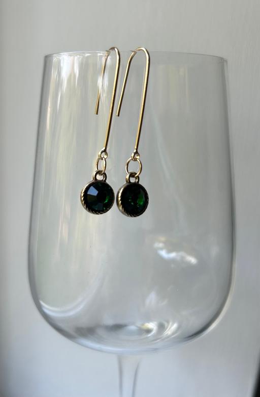 Buy & Sell Hertfordshire Dacorum - Photos for Dark green crystal drop earrings