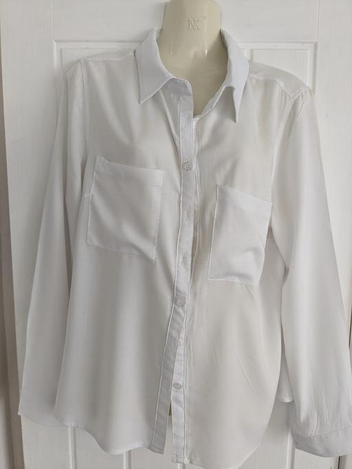 Buy & Sell Merseyside Wirral - Photos for Fashion Nova size 10 white blouse