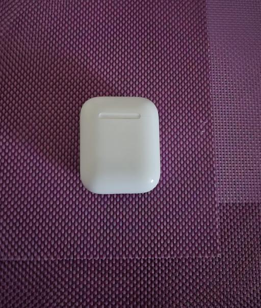 Buy & Sell South East London Bromley - Photos for IPhone earbud wireless charging case