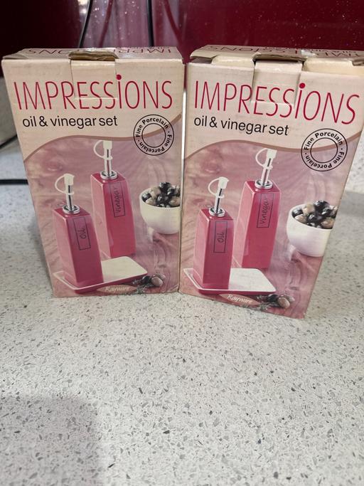 Buy & Sell West London Hounslow - Photos for Oil and vinegar set