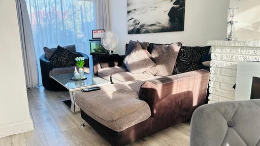 Buy & Sell Barking and Dagenham Barking - Barking and Dagenham - Photos for Corner Sofa and Armchair