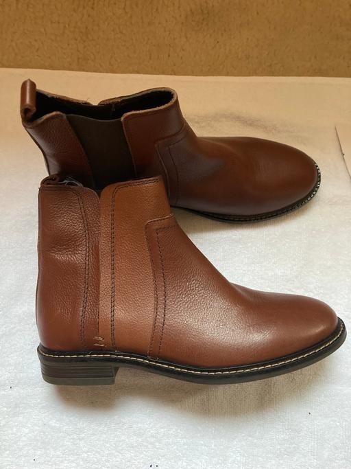 Buy & Sell East London Havering - Photos for Chelsea Boots size 4