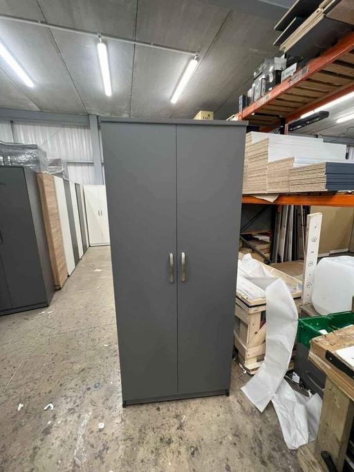 Buy & Sell Brent East Lane Business Park - Brent - Photos for 2 door wardrobe