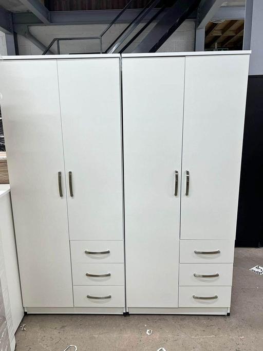 Buy & Sell Brent East Lane Business Park - Brent - Photos for 4 door wardrobe
