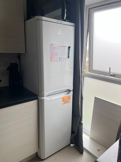 Buy & Sell West Sussex Crawley - Photos for Fridge freezer