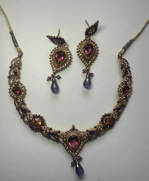 Buy & Sell West Midlands Wolverhampton - Photos for Beautiful gold and purple jewellery set