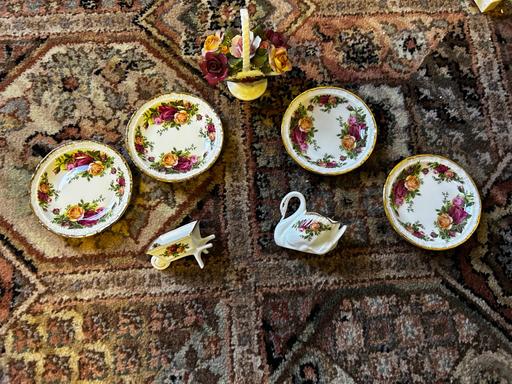 Buy & Sell Derbyshire Bolsover - Photos for Royal Albert