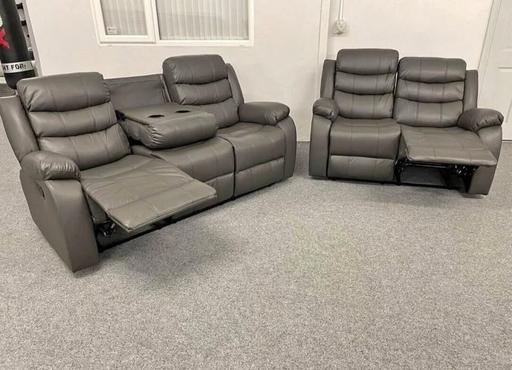 Buy & Sell Brent East Lane Business Park - Brent - Photos for 3+2 Leather Roma Recliner Sofa Available
