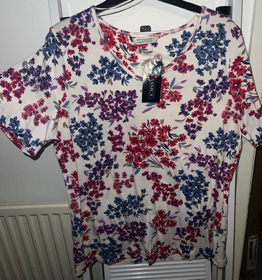 Buy & Sell Merthyr Tydfil - Wales Penydarren - Merthyr Tydfil - Photos for Classics flower top new