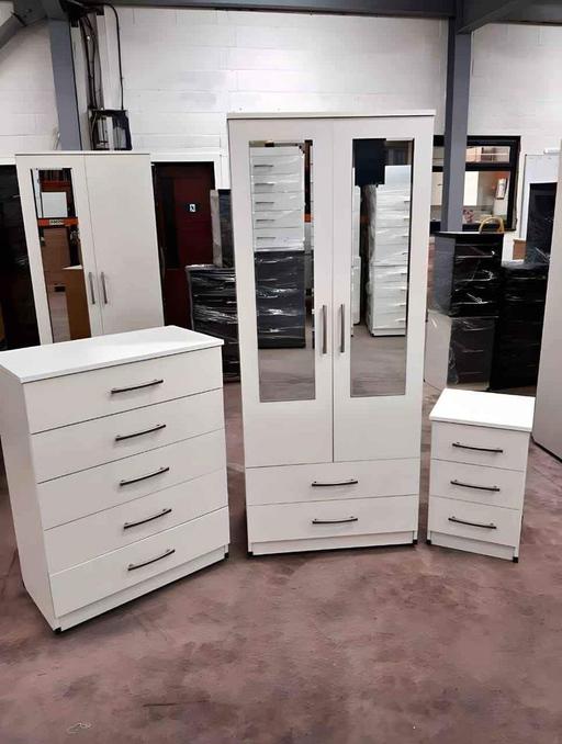 Buy & Sell Brent East Lane Business Park - Brent - Photos for 2 door wardrobe