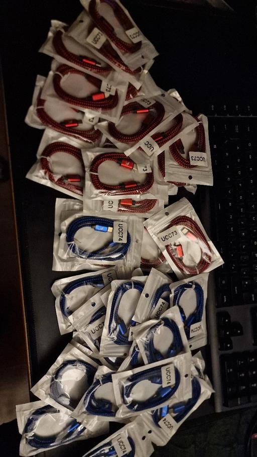 Buy & Sell West London Hounslow - Photos for 38X USB C to MICRO USB 1 METRE CABLES