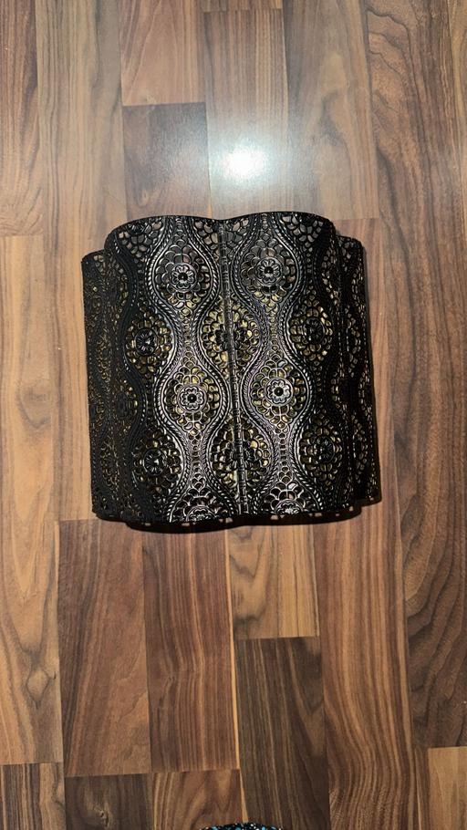 Buy & Sell East London Whitechapel - East London - Photos for Black & Gold Light Shade