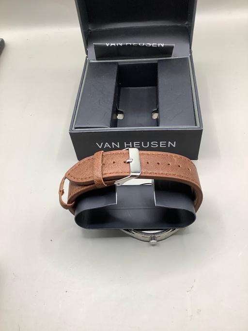 Buy & Sell Central London Cannon Street Station - Central London - Photos for New men’s van Heusen quartz watch