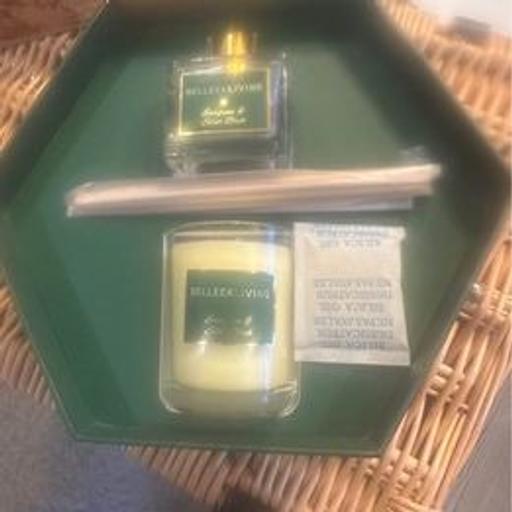 Buy & Sell Nottinghamshire Ashfield - Photos for Brand New Belleek Candle/Reed Diffuser Set