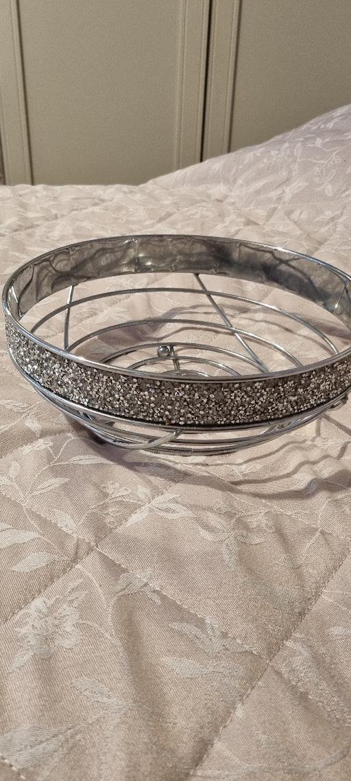 Buy & Sell West Midlands Walsall - Photos for fruit bowl, silver with crystals on the top..