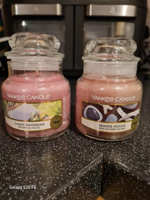 Buy & Sell Surrey Spelthorne - Photos for Yankee candles